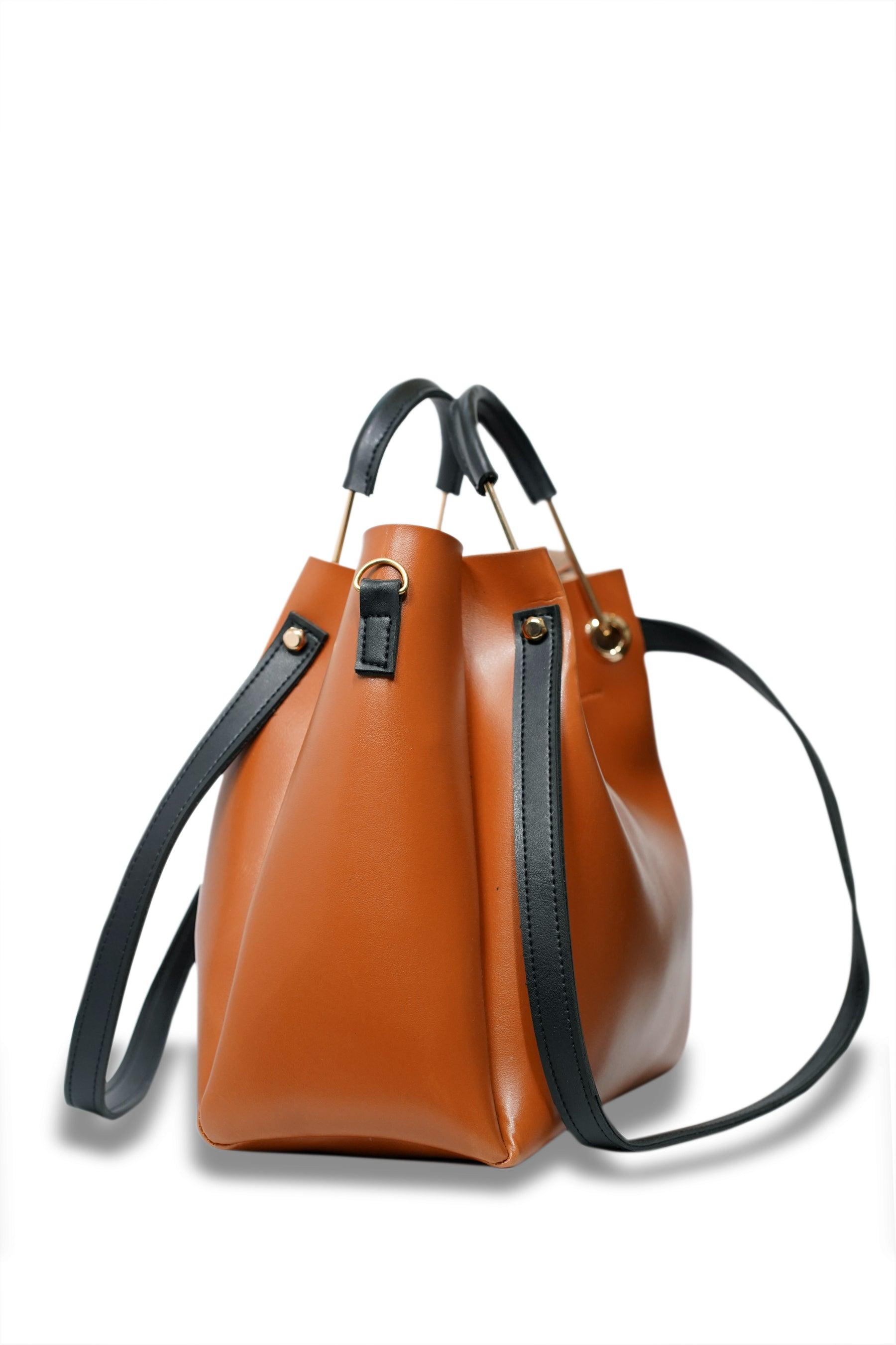 Austin Mustard Shoulder Bag - Vuchetti